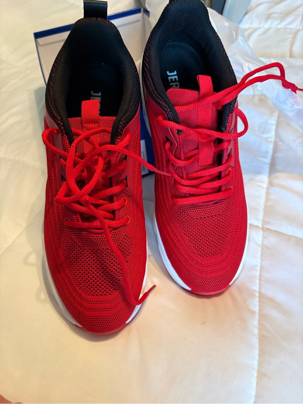 Men’s Jerko Red Athletic Sneakers - Lightweight Comfort